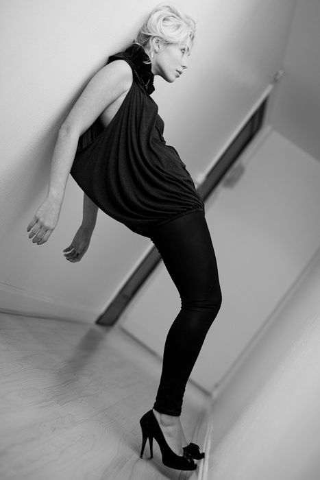 Glamour girl photography by Matthieu Sonnet