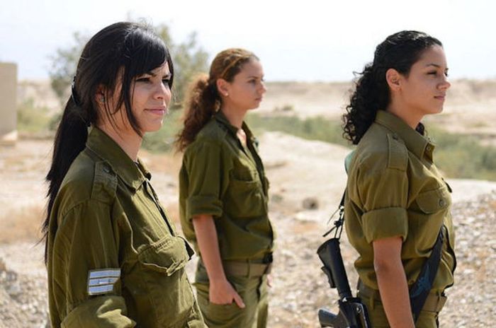 army girls of israeli defense forces
