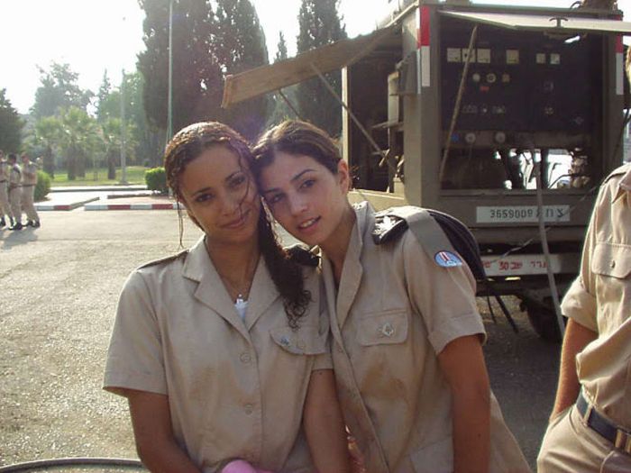 army girls of israeli defense forces
