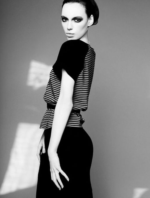glamour girl with an alluring beauty
