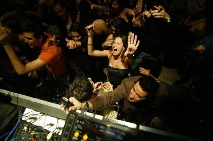 Nightclub girls, Jerusalem, Israel