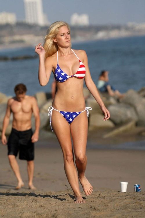 girl with the american flag