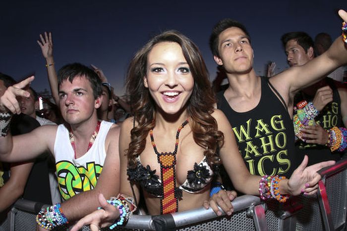 Girls from Electric Daisy Carnival 2012, Las Vegas, United States