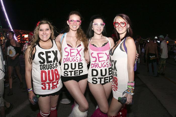 Girls from Electric Daisy Carnival 2012, Las Vegas, United States