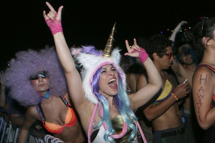 Girls from Electric Daisy Carnival 2012, Las Vegas, United States