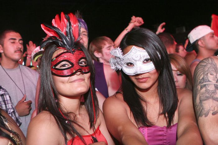 Girls from Electric Daisy Carnival 2012, Las Vegas, United States