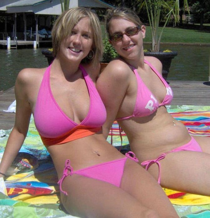 young,summer,bikini,beach,girls. young summer and bikini beach girls 493174