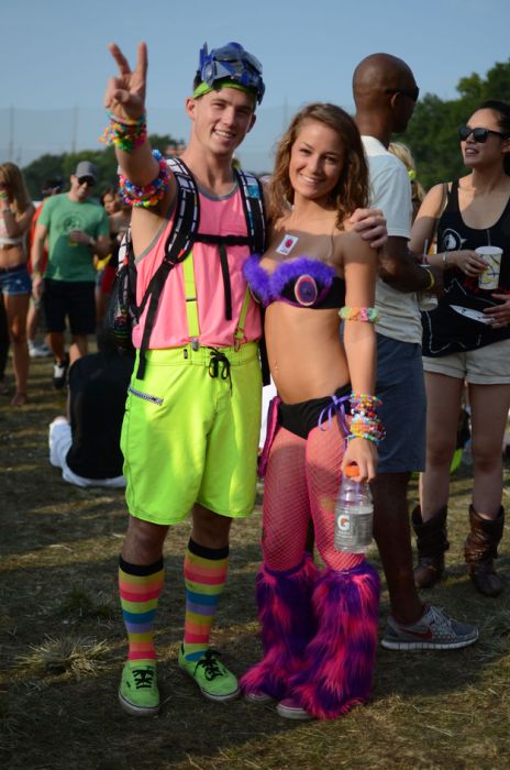 rave music fan girl