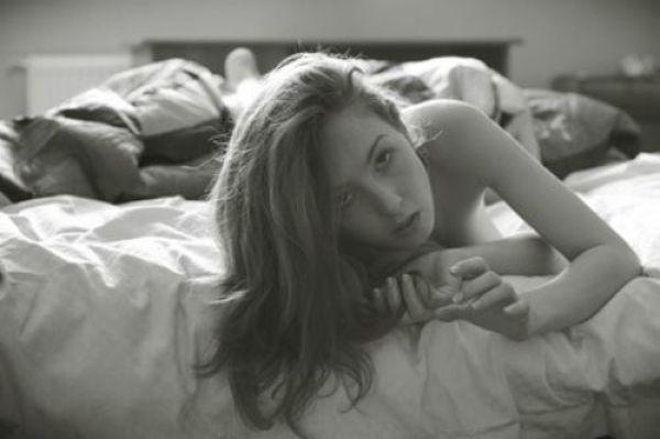 glamour girl with an alluring beauty