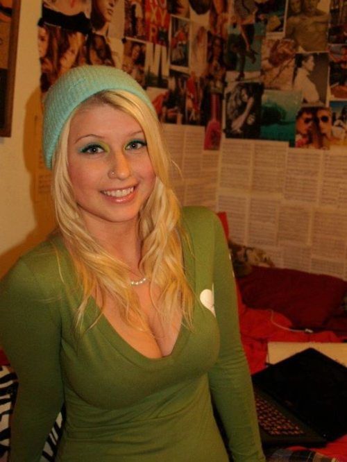 breasts cleavage girl