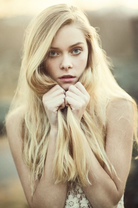 glamour girl with an alluring beauty