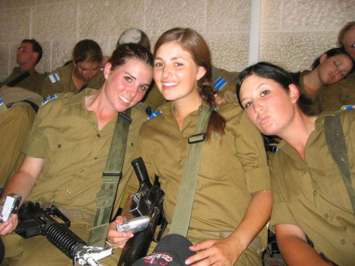 army girls of israeli defense forces