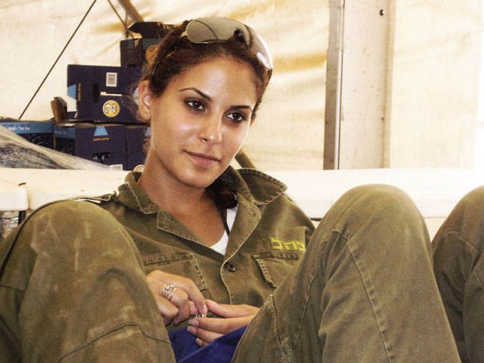 army girls of israeli defense forces