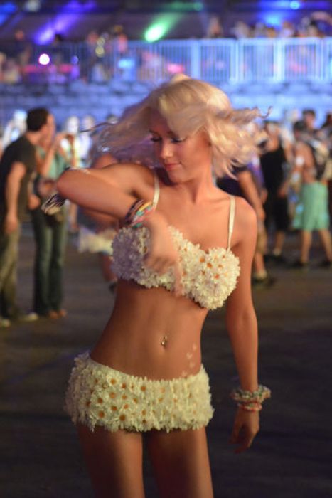 Girls from Electric Daisy Carnival 2013, Las Vegas, United States