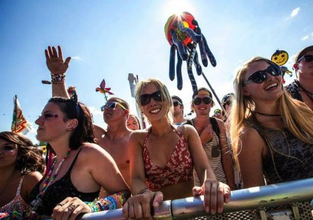 Camp Bisco 2013 girls, Indian Lookout Country Club, New York, United States