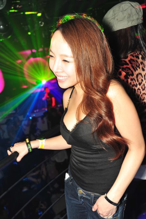 Nightclub girls, South Korea