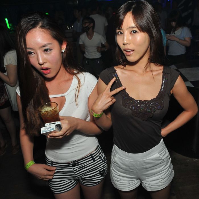 Nightclub girls, South Korea