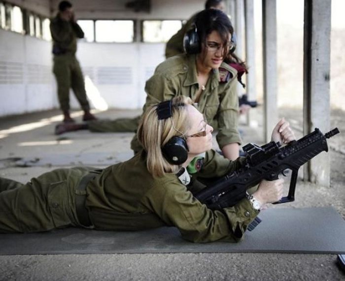 army girls of israeli defense forces