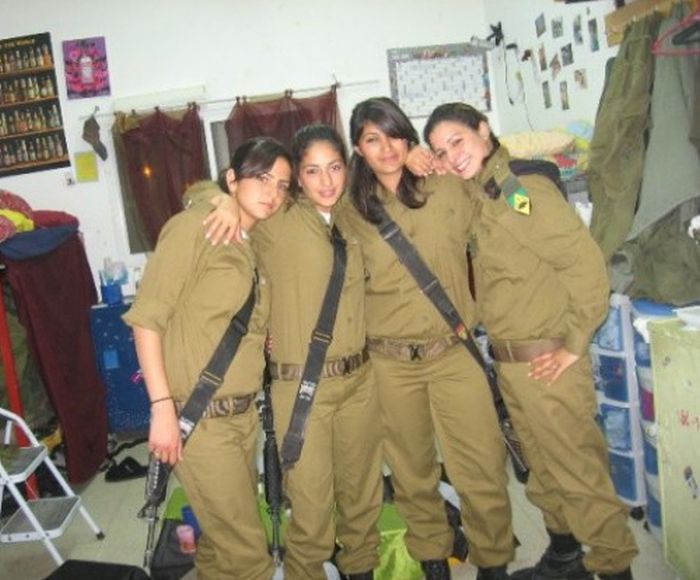 army girls of israeli defense forces