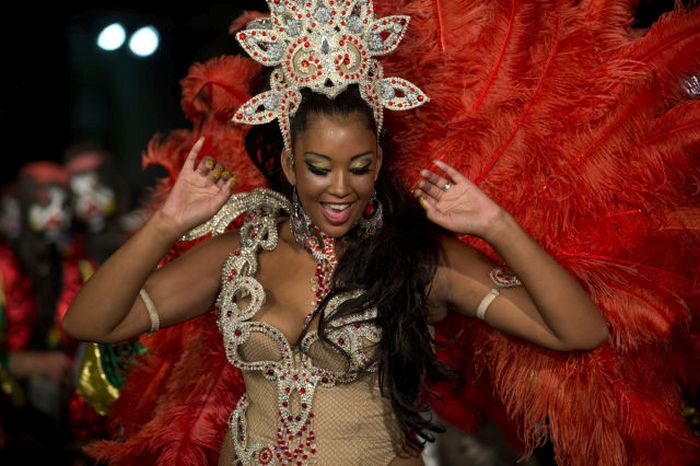 Girls from Uruguayan Carnival 2014, Montevideo, Uruguay