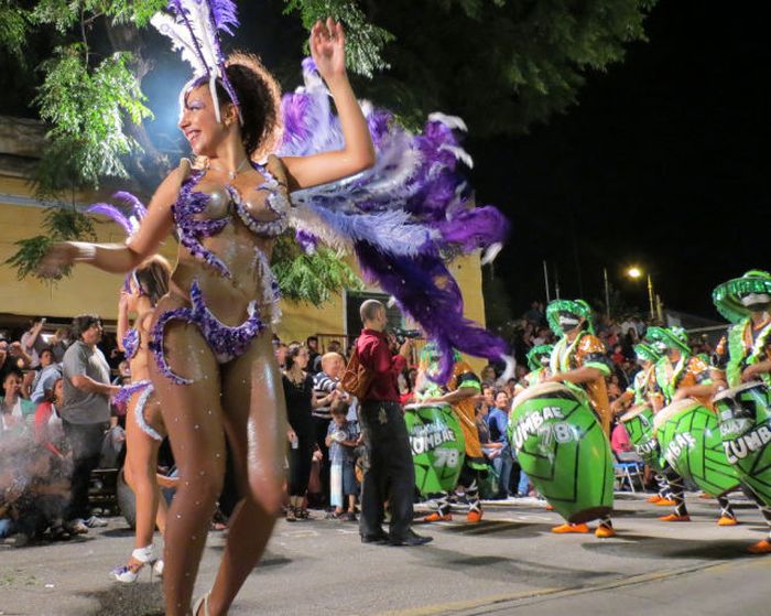 Girls from Uruguayan Carnival 2014, Montevideo, Uruguay