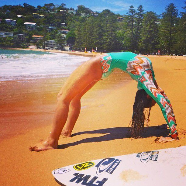 paddle board yoga surfing girl