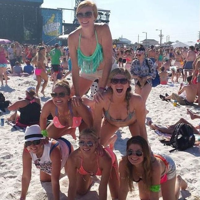 Hangout Music Festival 2014 girls, Gulf Shores, Alabama, United States