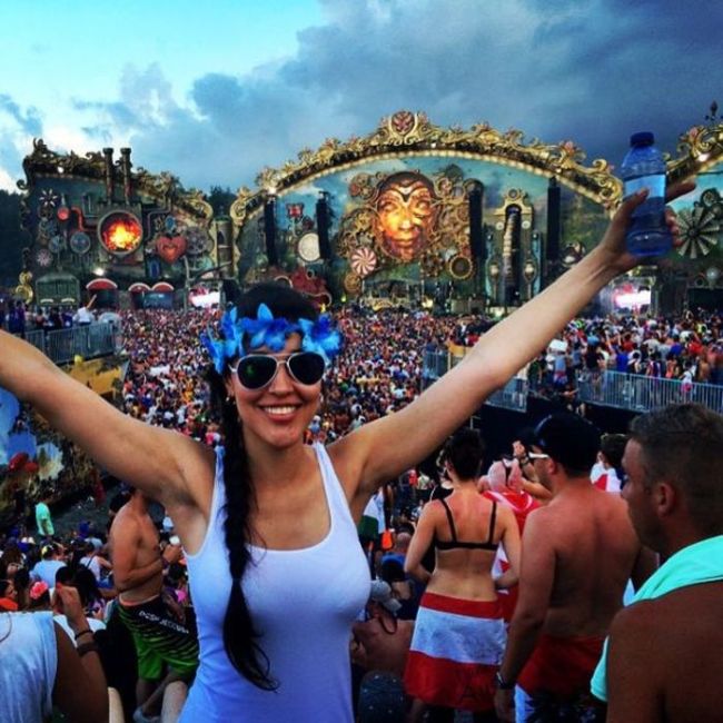 Tomorrowland 2014 girls, Boom, Flanders, Belgium