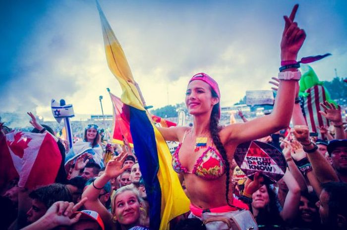 Tomorrowland 2014 girls, Boom, Flanders, Belgium