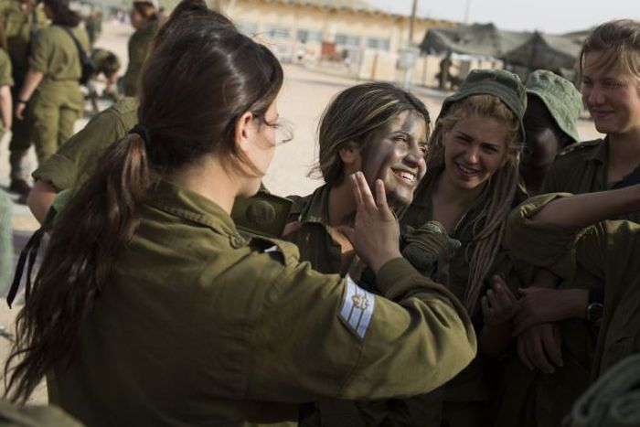 army girls of israeli defense forces