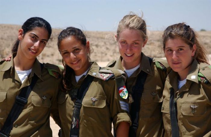 army girls of israeli defense forces