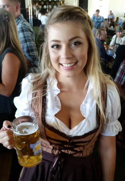 Oktoberfest 2015 girls, Munich, Germany