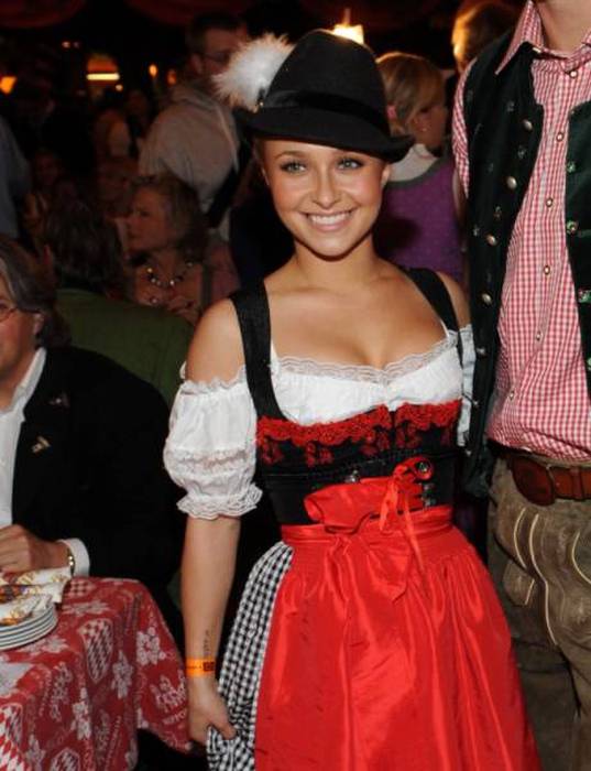 Oktoberfest 2015 girls, Munich, Germany