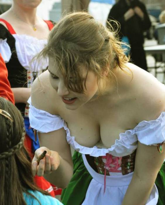 Oktoberfest 2015 girls, Munich, Germany