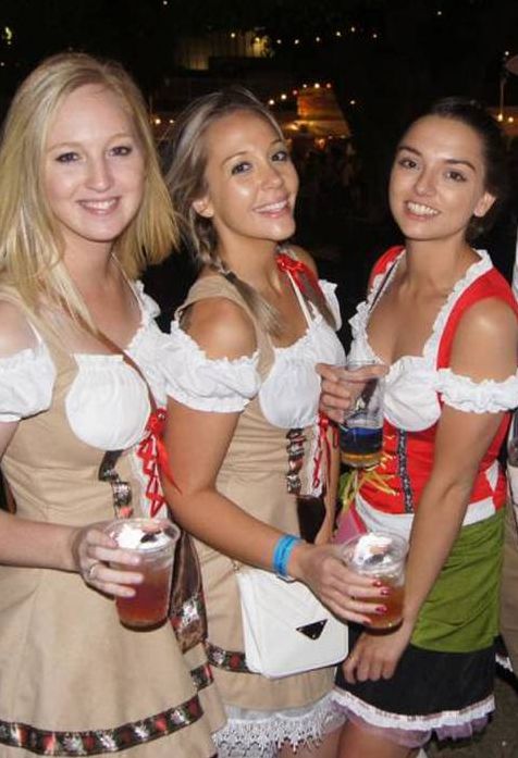 Oktoberfest 2015 girls, Munich, Germany