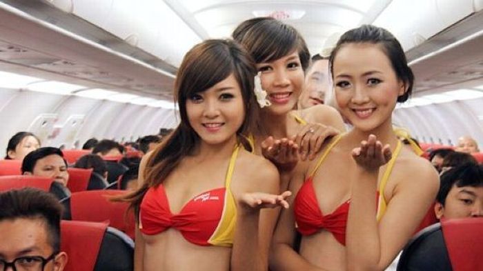 VietJet Air airlane flight attendants