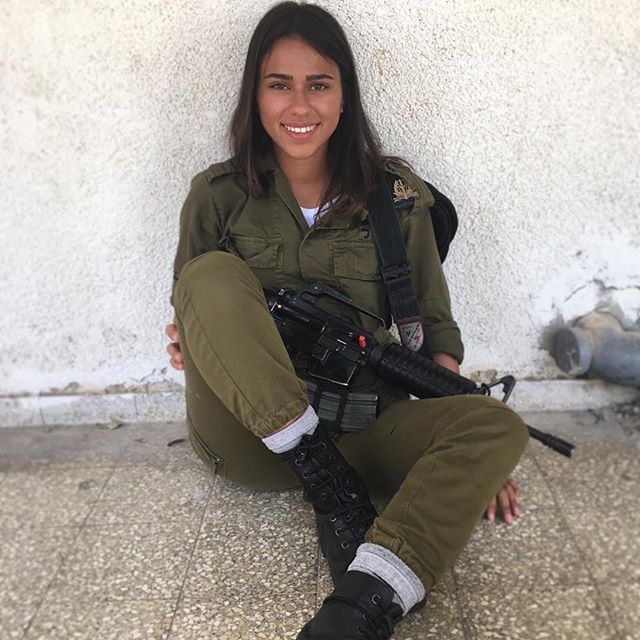 army girls of israeli defense forces