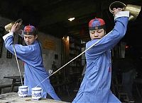 People & Humanity: Tea ceremony in China