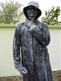 People & Humanity: Living Sculptures Championship in Evpatoria