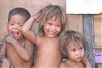 People & Humanity: Children in Philippines