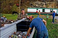 People & Humanity: Shooting american family, Kentucky, by Carl Kiilsgaard