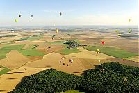 People & Humanity: Balloons festival, France 2009