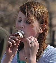 People & Humanity: ice cream babes