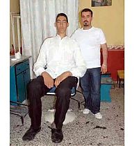 People & Humanity: Sultan Kosen, Tallest man in the world, 2 meters 47 centimeters, Turkey