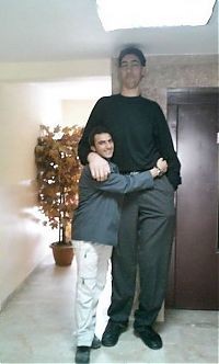 People & Humanity: Sultan Kosen, Tallest man in the world, 2 meters 47 centimeters, Turkey