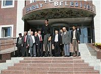 People & Humanity: Sultan Kosen, Tallest man in the world, 2 meters 47 centimeters, Turkey