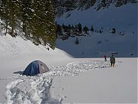 People & Humanity: jacuzzi built in the mountains