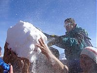 People & Humanity: jacuzzi built in the mountains