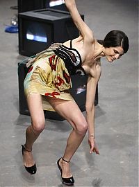 People & Humanity: models falling on the catwalk