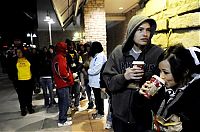 People & Humanity: Black Friday 2009